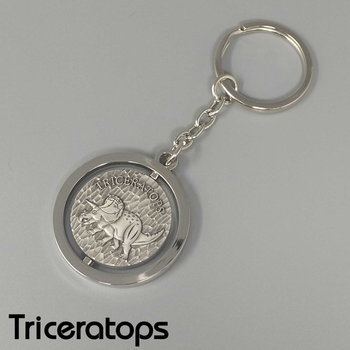 テトリケラトプス　スピニングキーホルダー｜マインドダイレクト【F.C.Planet公式】